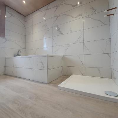 Bathrooms 4
