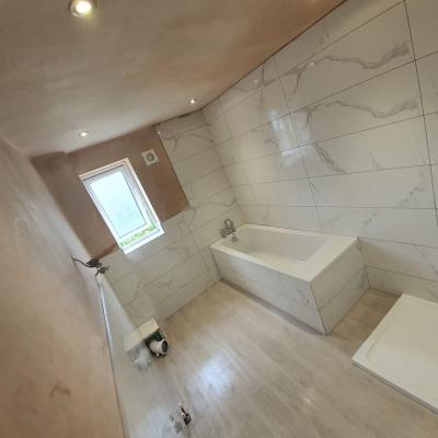 Bathrooms 5