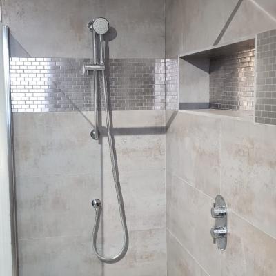 Leka Tiling Bathrooms 28