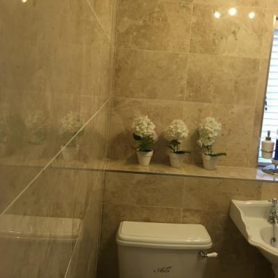 Leka Tiling Bathrooms 81