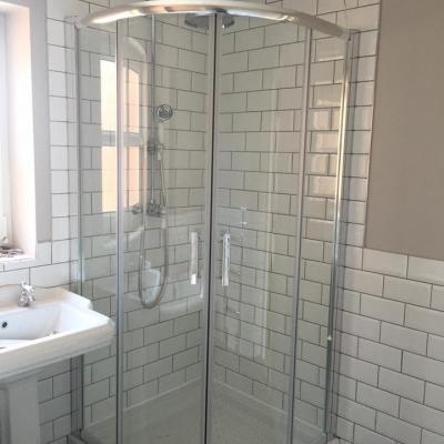 Leka Tiling Bathrooms 95